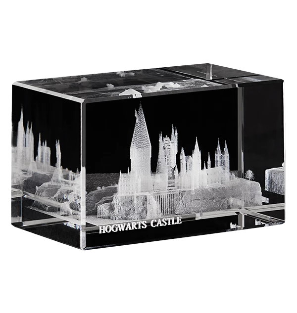 Warner Bros Hogwarts School Of Witchcraft And Wizardry Glass Paperweight 4 Warner Bros Hogwarts School Of Witchcraft And Wizardry Glass Paperweight